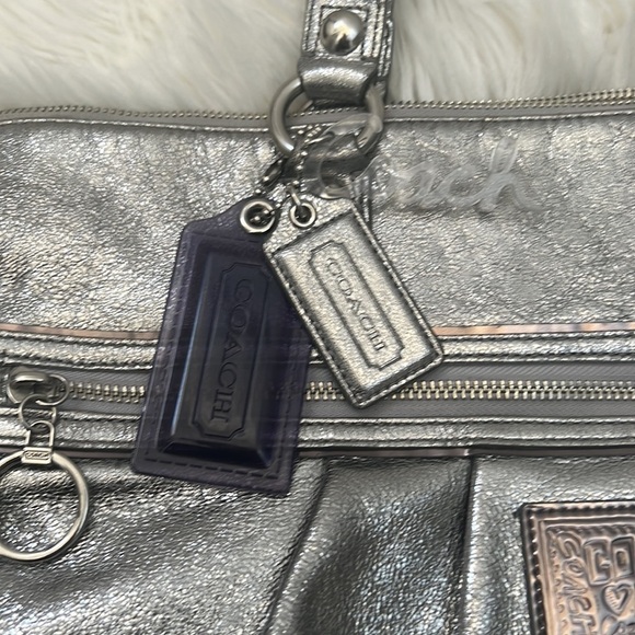Coach poppy Glam Silver metallic large tote bag - Picture 2 of 13